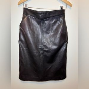 Leather skirt WITH POCKETS!! Size 27​​​
